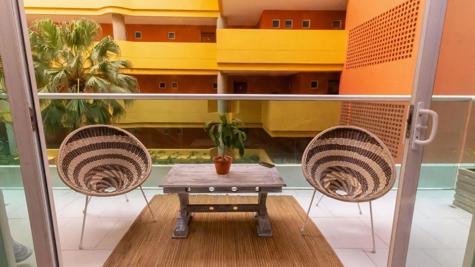 Condominio Frente Al Mar Con Acceso Directo A La Playa Morros 922 Cartagena Apartamento